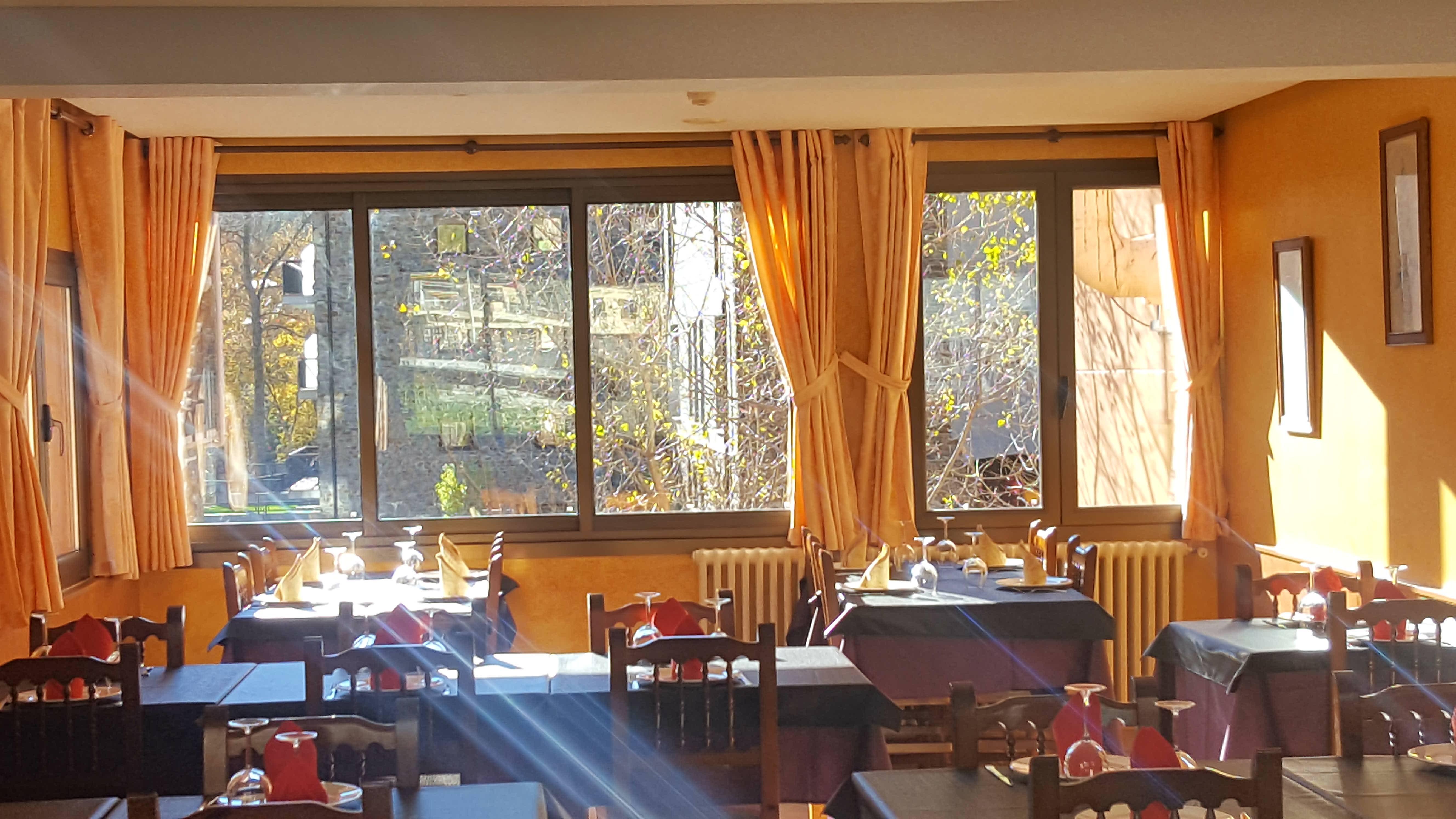 Hotel Sucara La Cortinada Luaran gambar