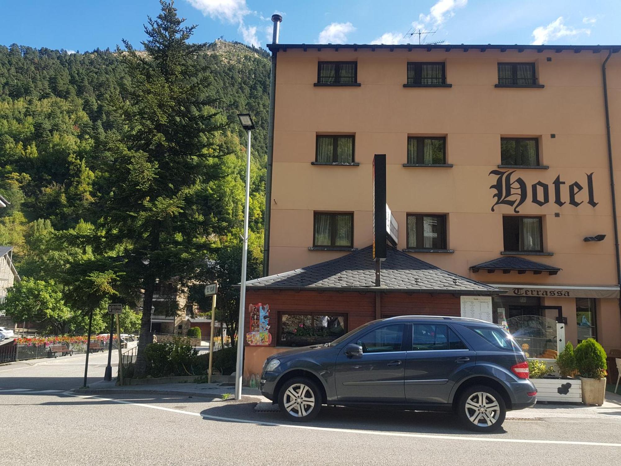 Hotel Sucara La Cortinada Luaran gambar